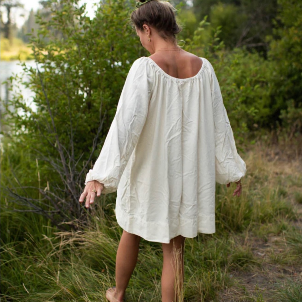 Honeydove Vintage Puff Dress in Crème size Small